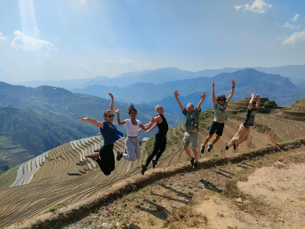 Indigenous Homestay- Trek- Food- Bus Mu Cang Chai Kültér fotó