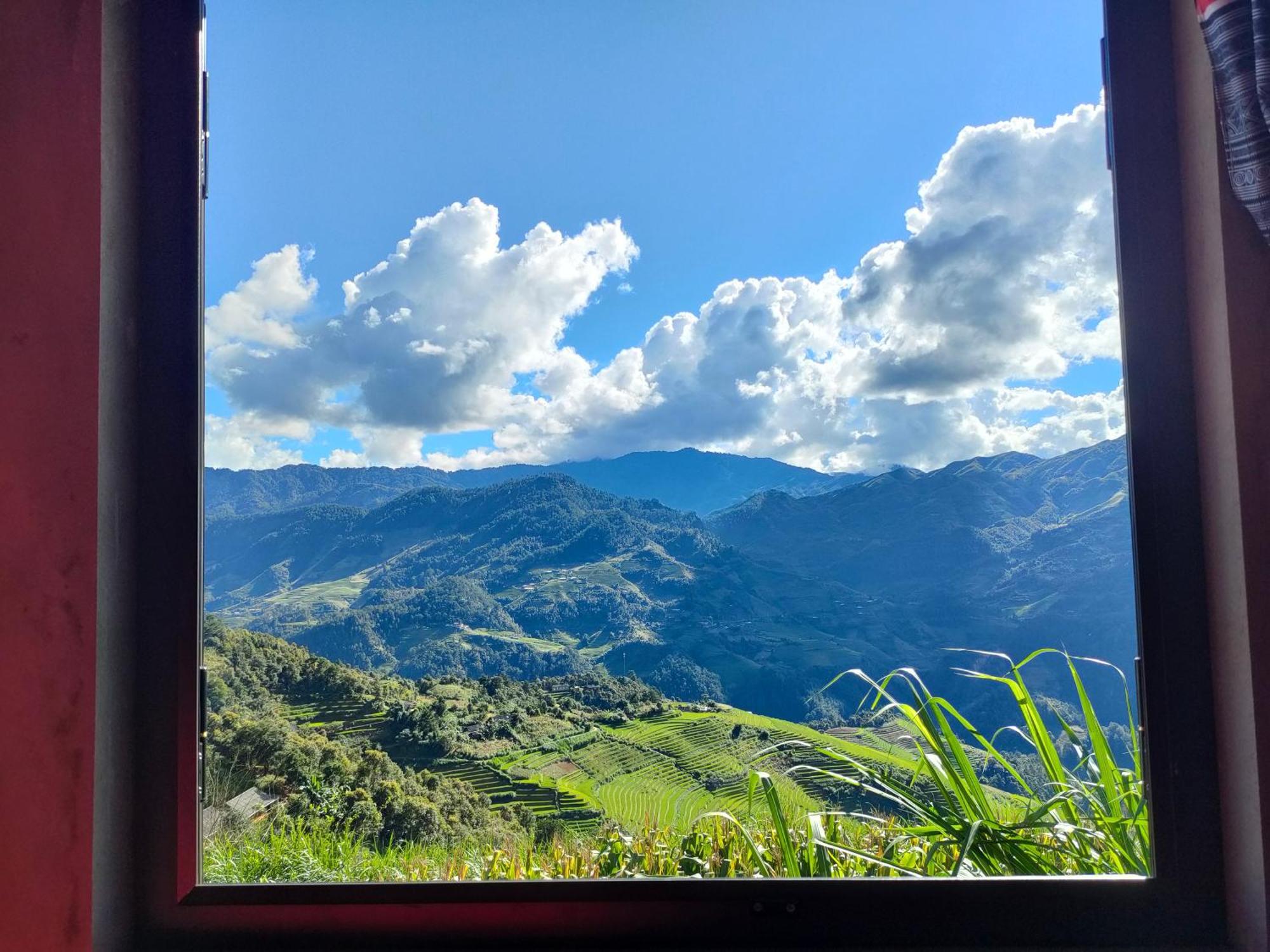Indigenous Homestay- Trek- Food- Bus Mu Cang Chai Szoba fotó