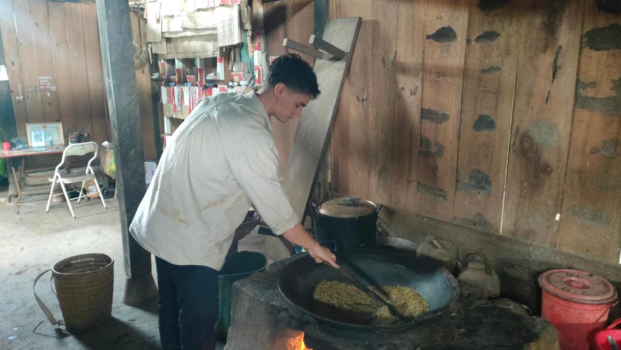 Indigenous Homestay- Trek- Food- Bus Mu Cang Chai Kültér fotó