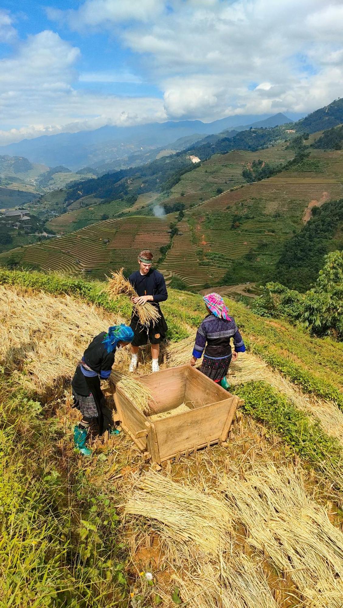 Indigenous Homestay- Trek- Food- Bus Mu Cang Chai Kültér fotó